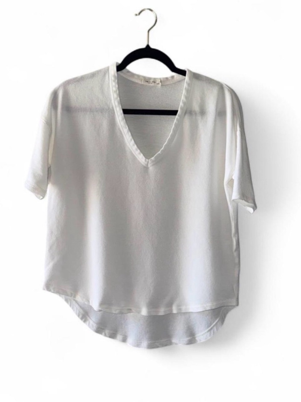 Rag & Bone "Marlon" V-Neck Tee” Size XS -EUC